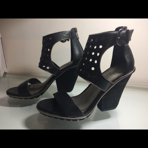 Shoes - Picture 4 of 8